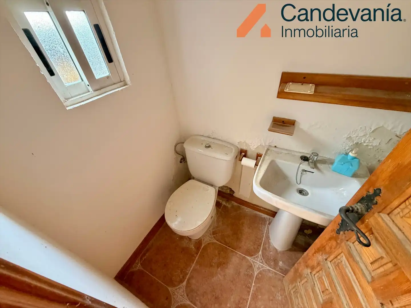 Baño de Finca rústica en venta en Piedratajada
