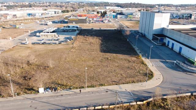 Terreno industrial en Venta en Carrer Francesca Bonnemaison I S en Mas Xirgu