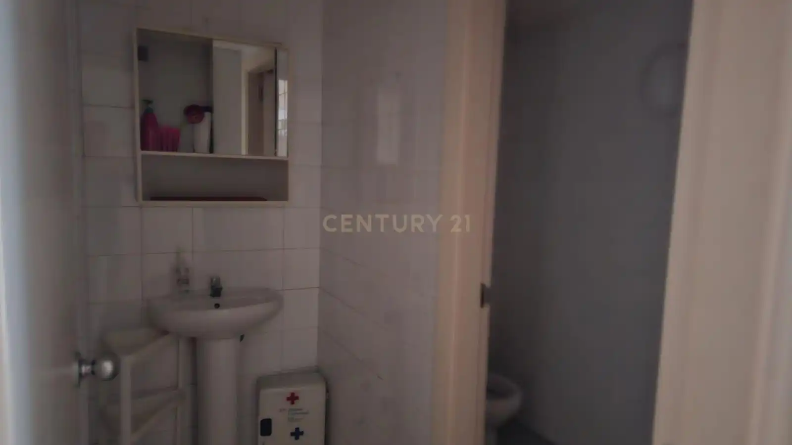 Local comercial en venda a Carrer de Can Murtra, 44, La Florida, Spain, imagen 4
