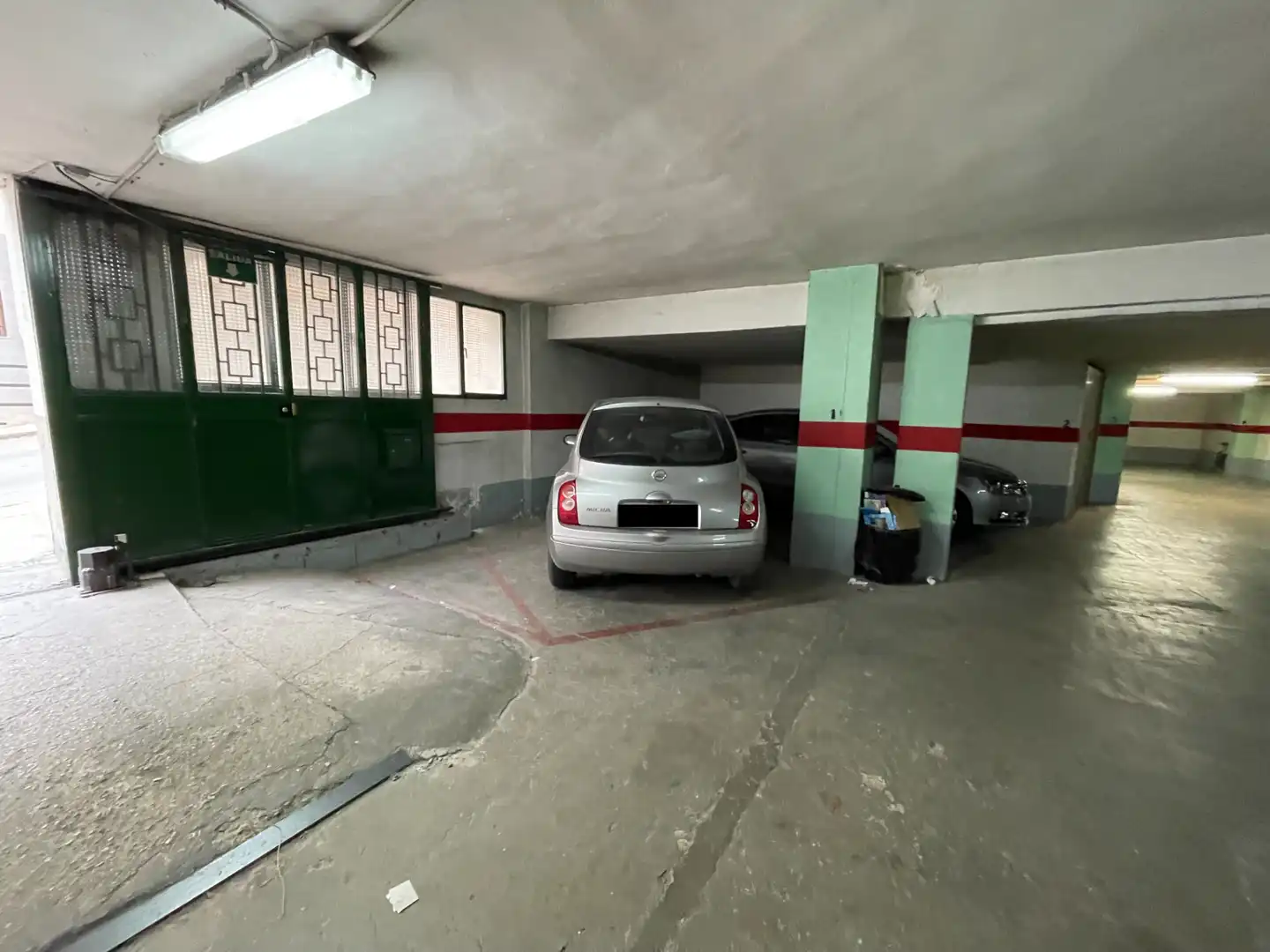 Parkplatz von Garage zum Verkauf in Úbeda