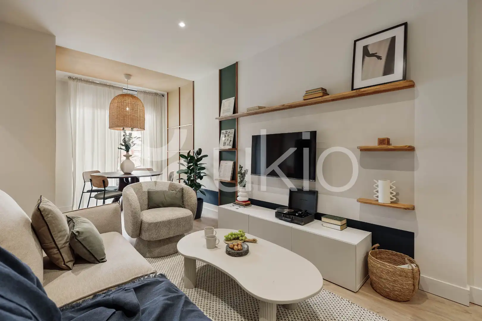 Appartement compact avec terrasse à louer à Carrer de Balmes, imagen 2