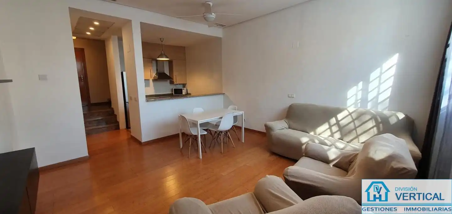 Sala d'estar de Dúplex en venda en Paterna amb Moblat, Balcó i Piscina comunitària