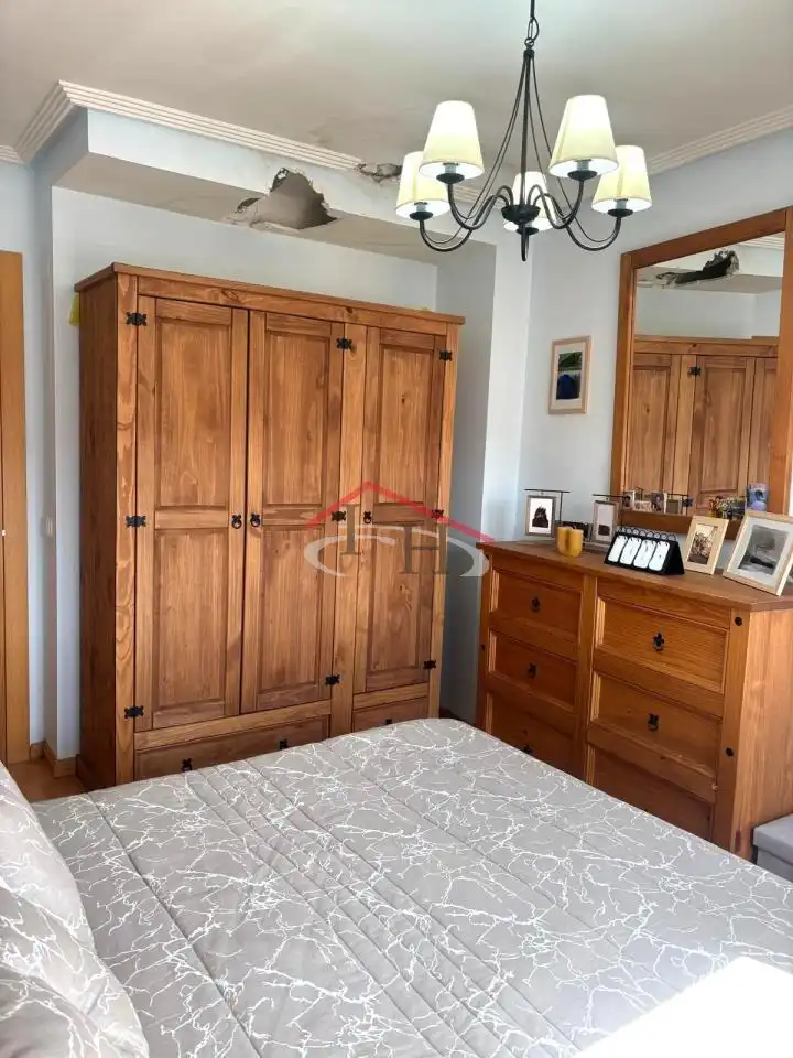 Habitación de Dúplex en venta en San Andrés del Rabanedo con Calefacción, Parquet y Trastero