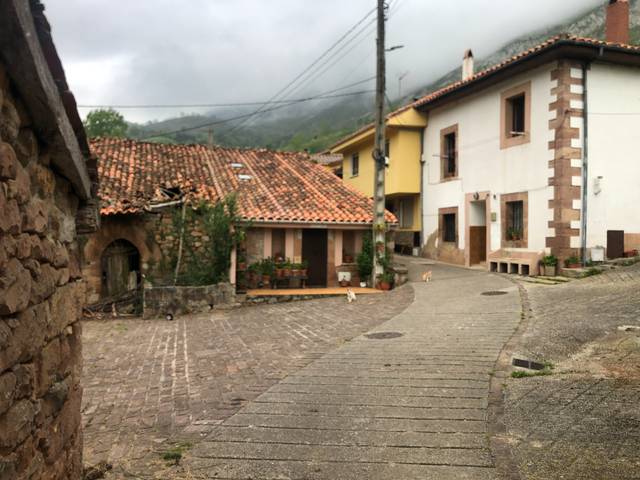 Edificio en Venta en Barrio Pumares, 98A en Lamasón