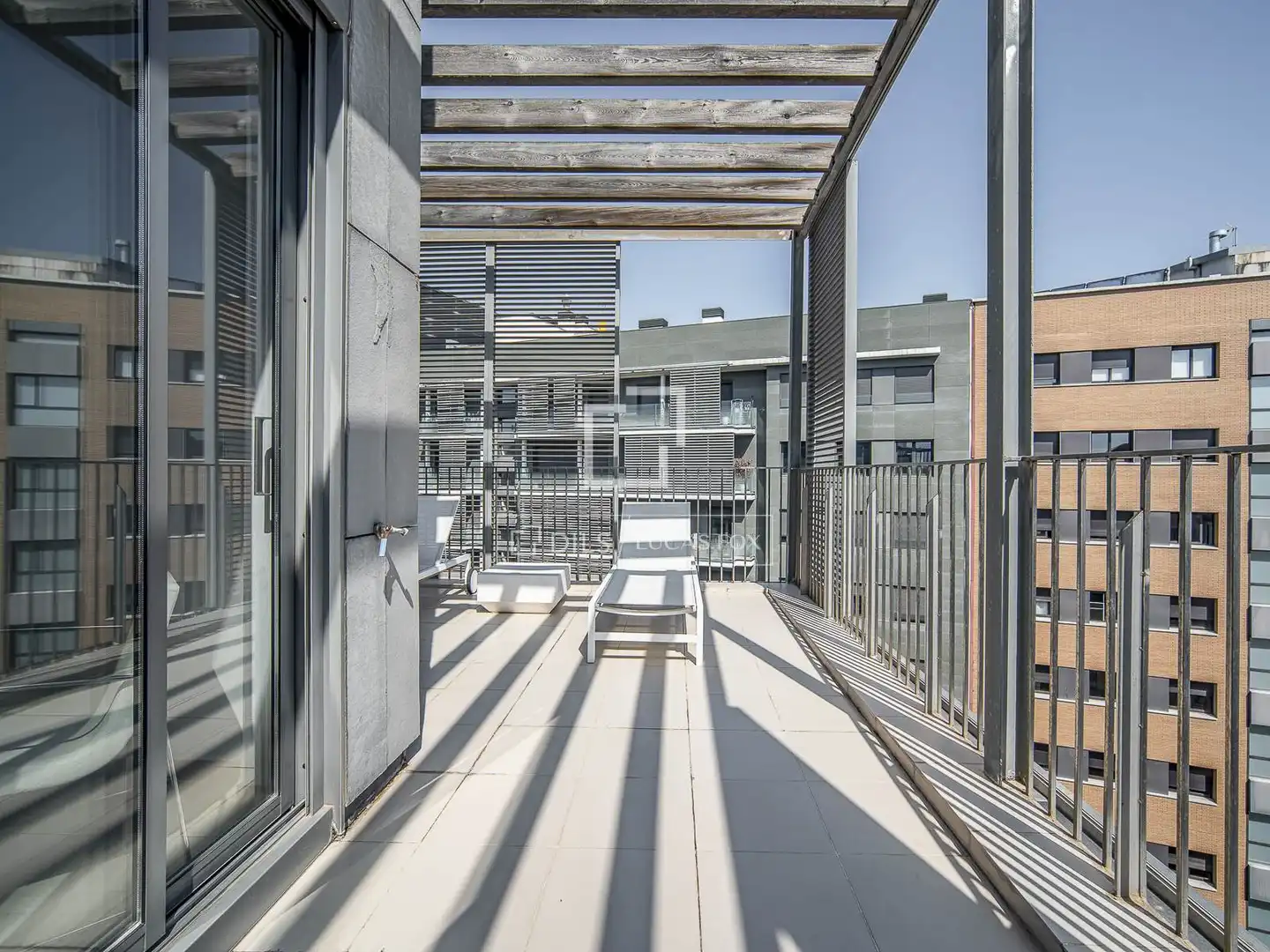 Terrasse von Dachboden zum Verkauf in Barcelona mit Klimaanlage, Heizung und Terrasse