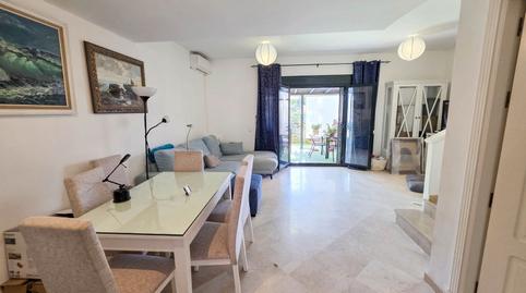 Foto 2 de Casa adosada en venda a N-340, 147, Puerto de la Duquesa, Málaga