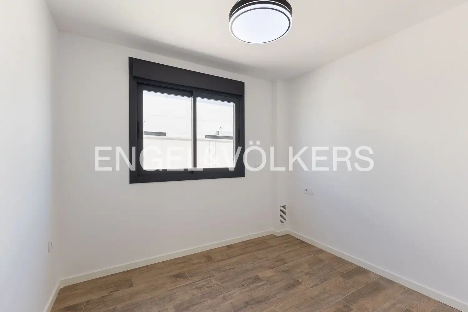 Bedroom of Houses for rent in Serra  with Air Conditioner, Heating and Terrace