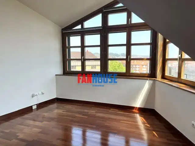 Attic for sale in Gijón   with Heating