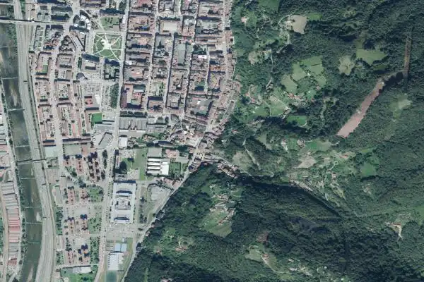 Pis en venda en Mieres (Asturias)