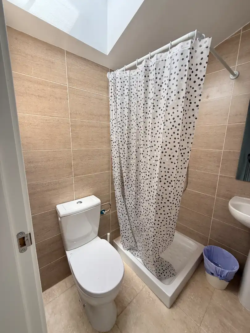 Bany de Dúplex de lloguer en Málaga amb Aire condicionat, Moblat i Rentadora