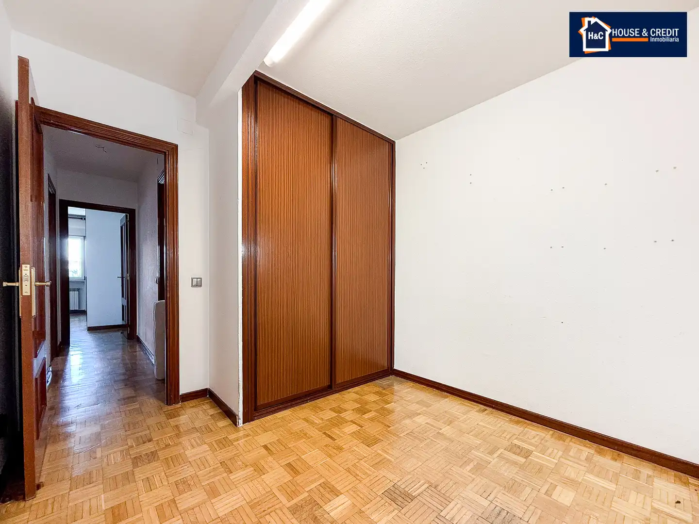 Bedroom of Flat for rent in Madrid  with Air Conditioner, Heating and Parquet flooring