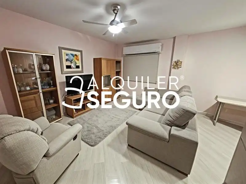 Sala de estar de Piso de alquiler en Cartagena con Aire acondicionado, Calefacción y Amueblado