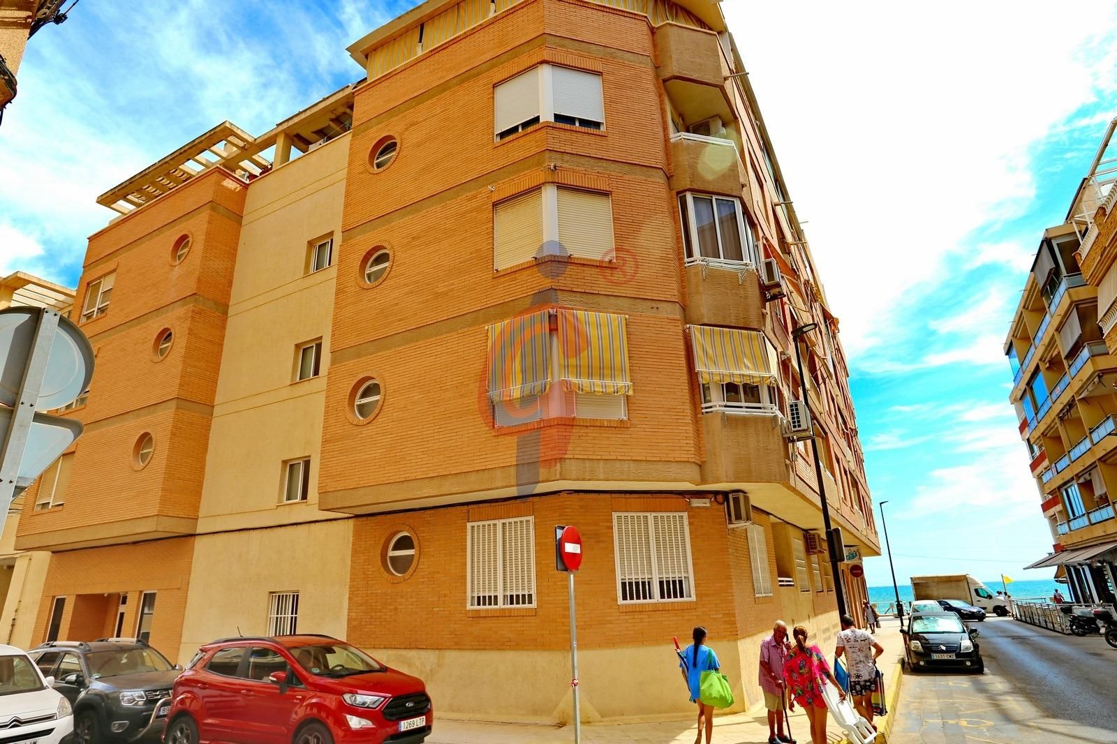 Vista exterior de Apartamento en venta en Guardamar del Segura con Aire acondicionado y Terraza