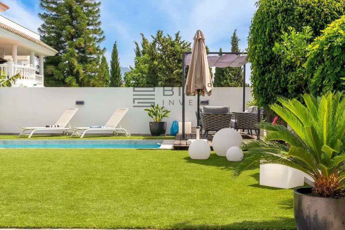 Chalet con piscina en venta en Cerros del Aguila, imagen 4