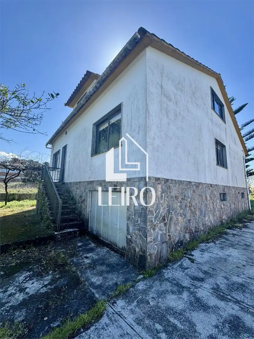Vista exterior de Casa o xalet en venda en A Illa de Arousa  amb Calefacció