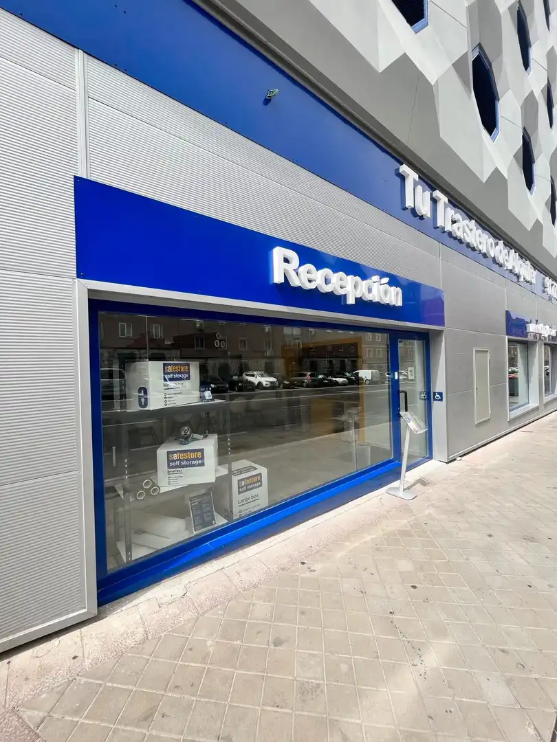 Storage room for rent in Madrid  with Alarm