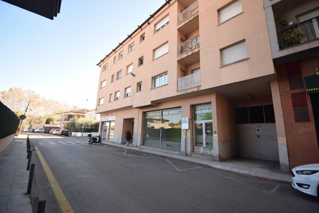 Local comercial en Alquiler en Sant Salvador d'Horta  en Montilivi