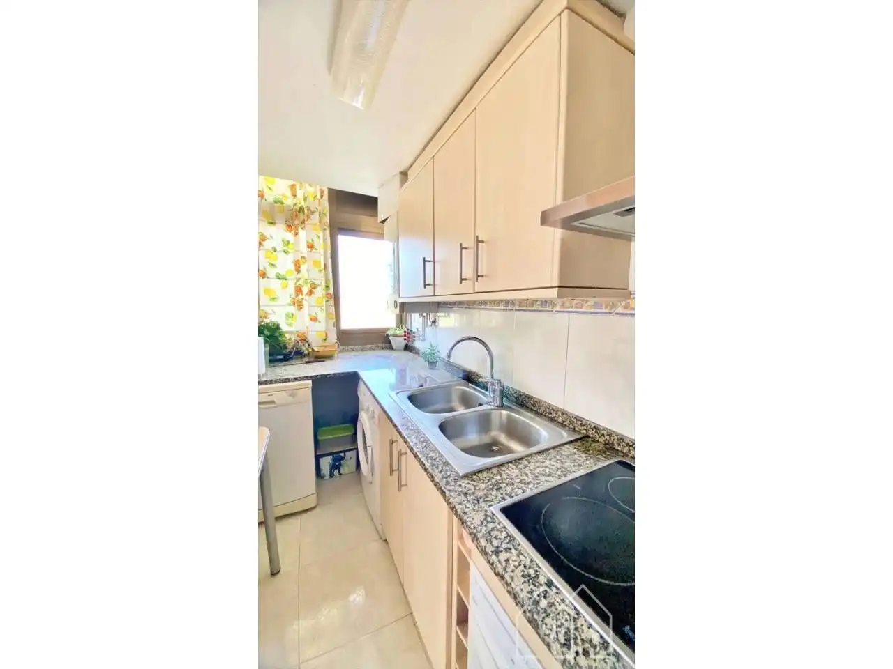 Cocina de Ático en venta en Palamós con Calefacción, Terraza y Trastero