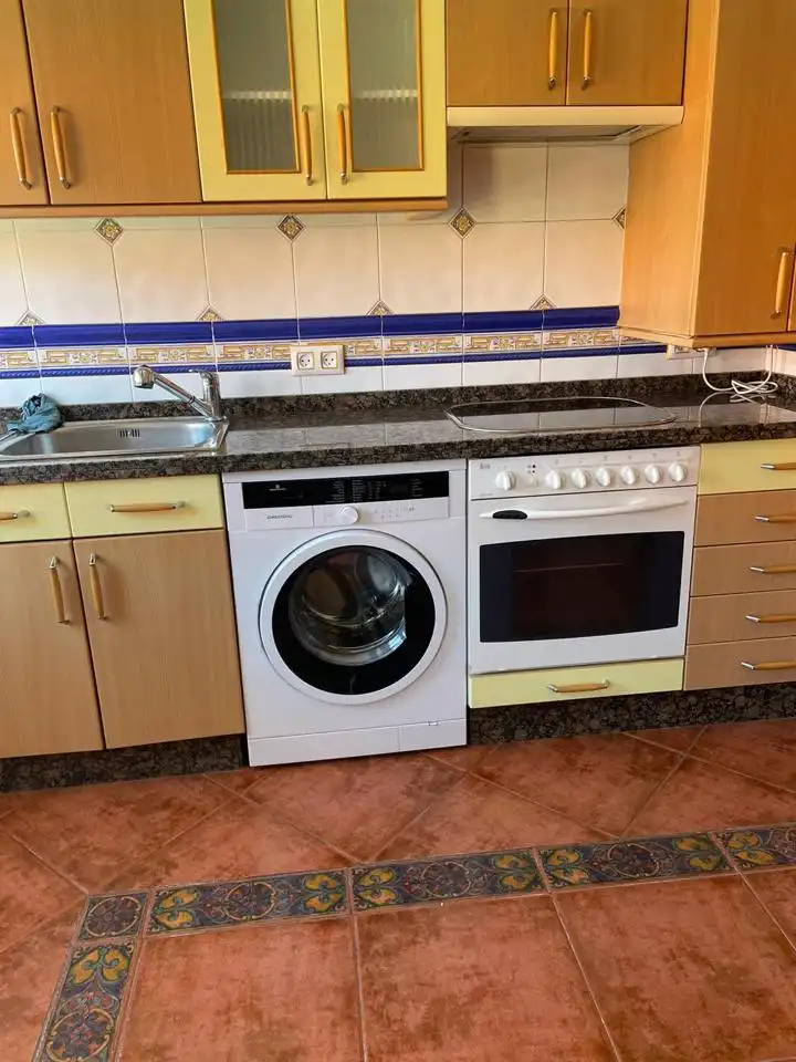 Kitchen of Flat for rent in Gijón   with Heating and Furnished