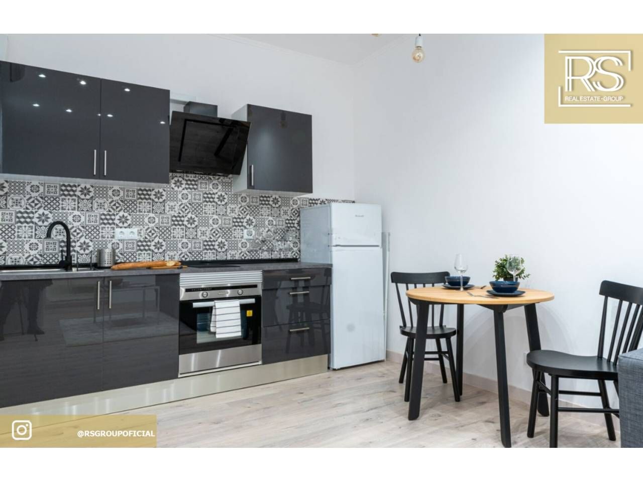 Cuina de Estudi de lloguer en  Barcelona Capital amb Aire condicionat, Parquet i Moblat