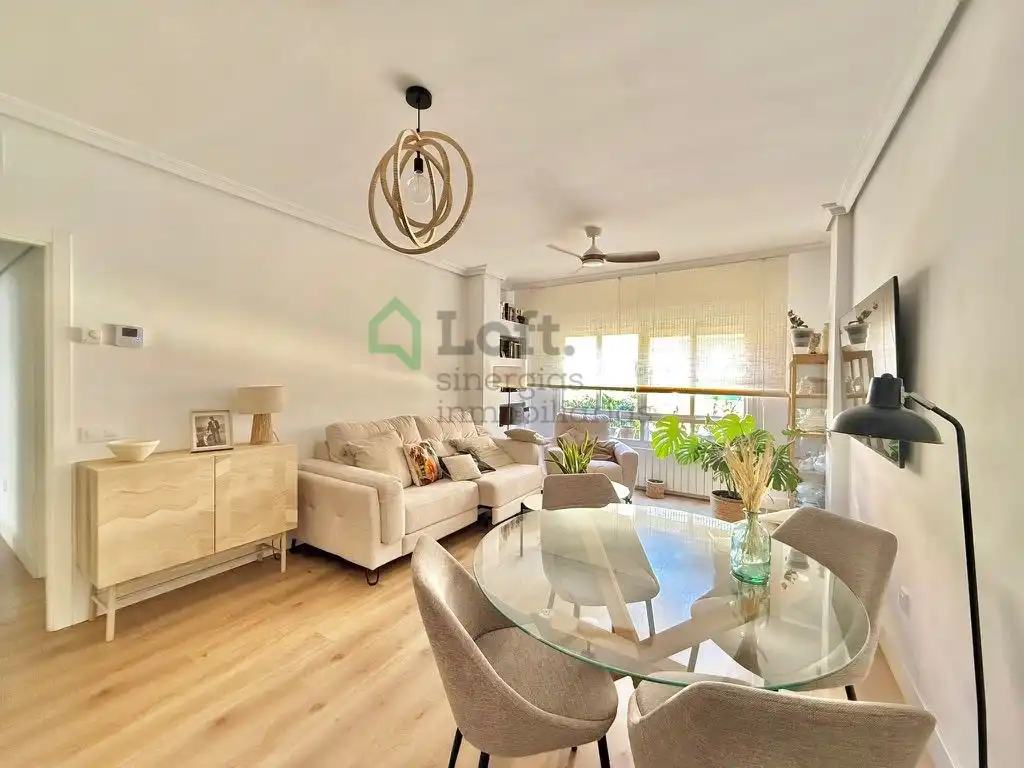Flat with lift for sale in Maria Auxiliadora - Barriada de Llera, imagen 2