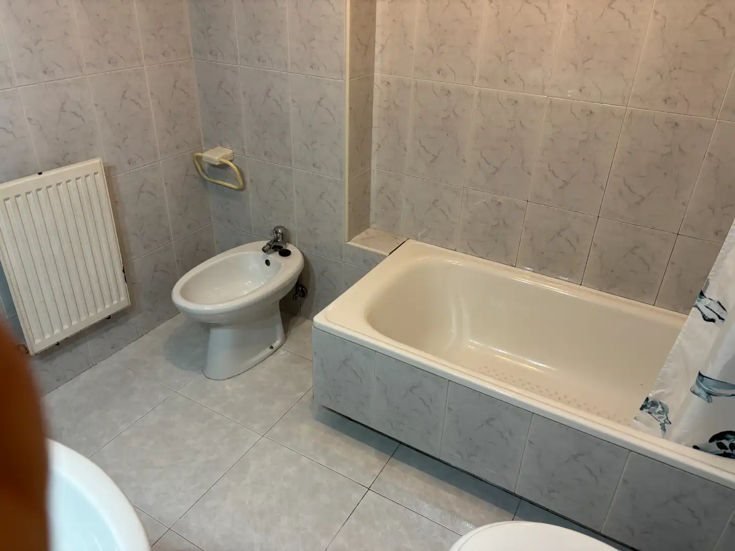 Baño de Piso de alquiler en Culleredo con Calefacción, Parquet y Trastero