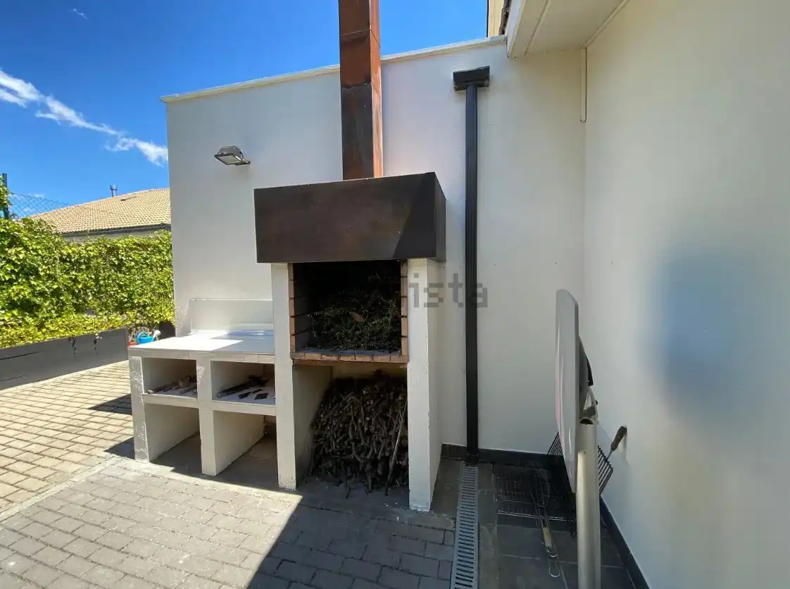 Casa o xalet en venda en Arroyo de la Encomienda amb Calefacció, Jardí privat i Terrassa