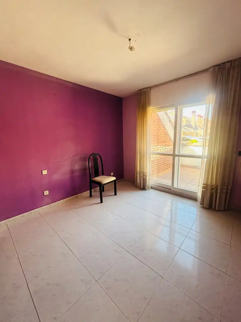 Habitación de Casa o chalet en venta en Cistérniga con Calefacción, Terraza y Lavadora