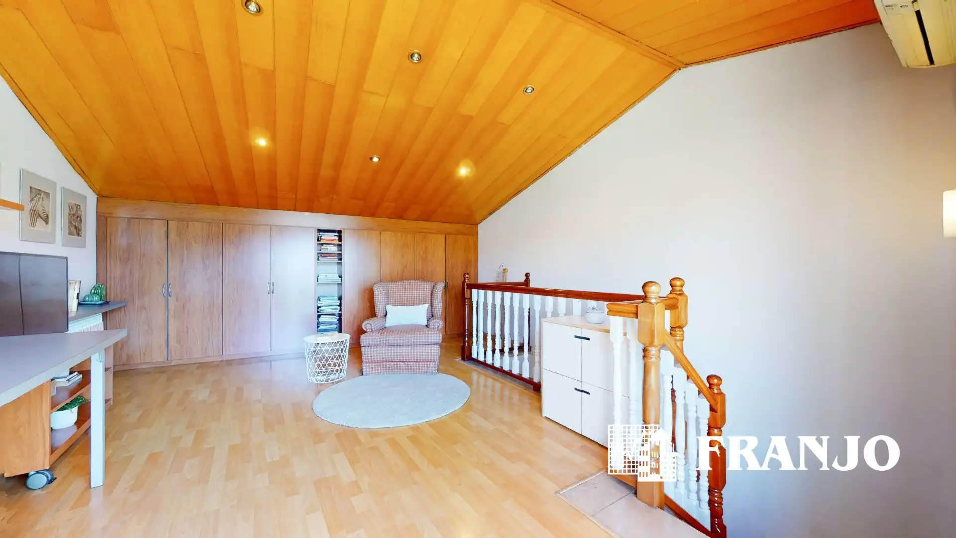 Casa adosada en venta en Barberà del Vallès con Aire acondicionado, Calefacción y Terraza