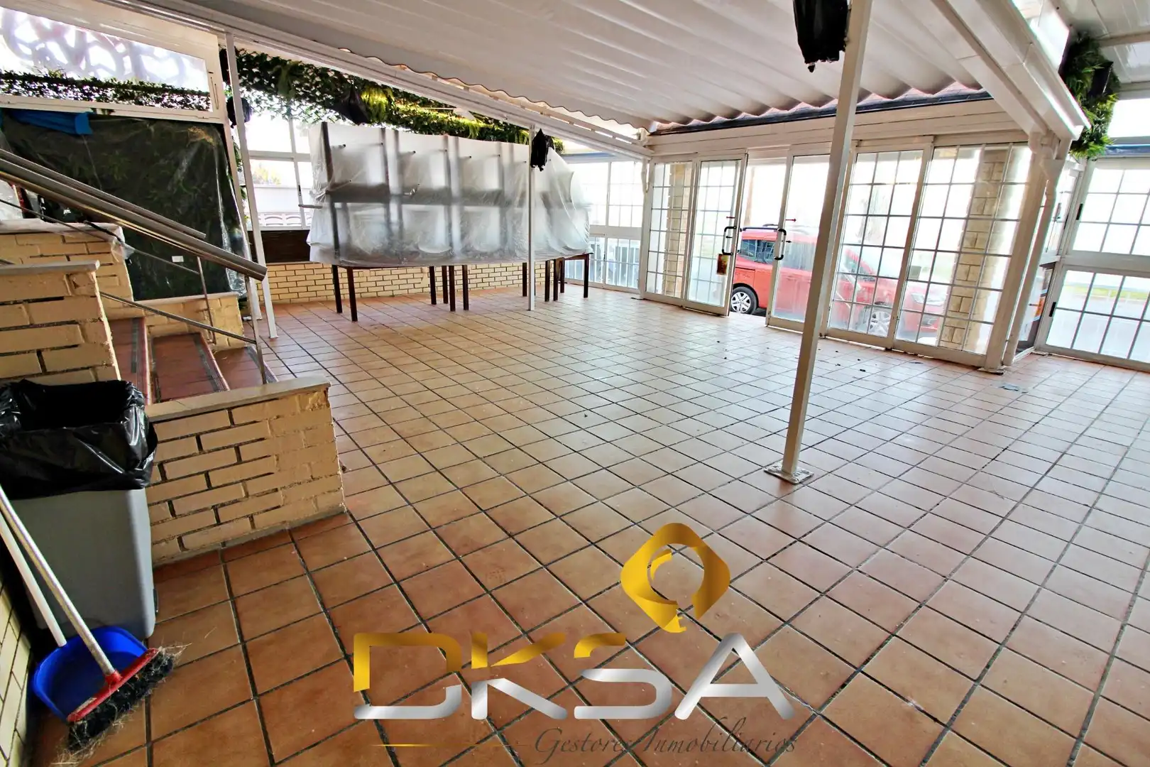 Local de alquiler en Peñíscola / Peníscola con Aire acondicionado, Terraza y Amueblado