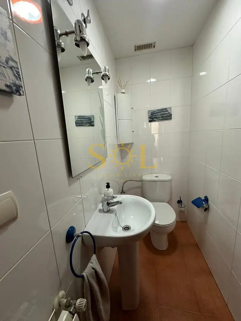 Baño de Casa adosada en venta en Hospital de Órbigo con Calefacción, Jardín privado y Parquet