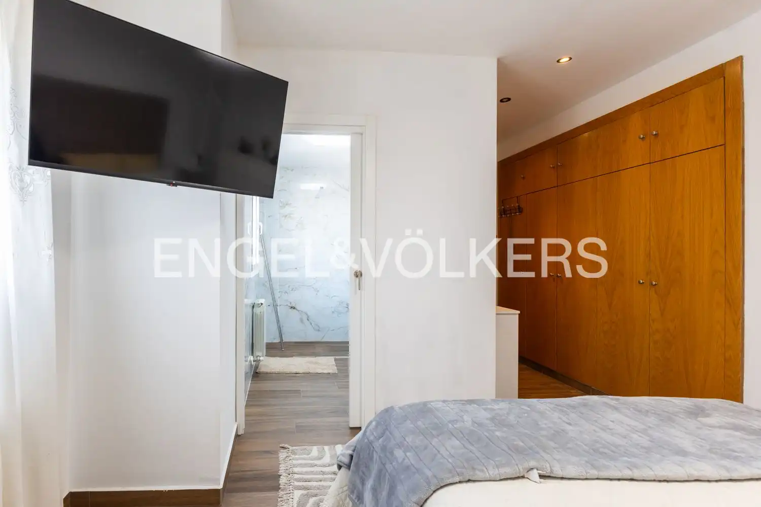 Bedroom of Houses for sale in Requena  with Air Conditioner, Heating and Storage room