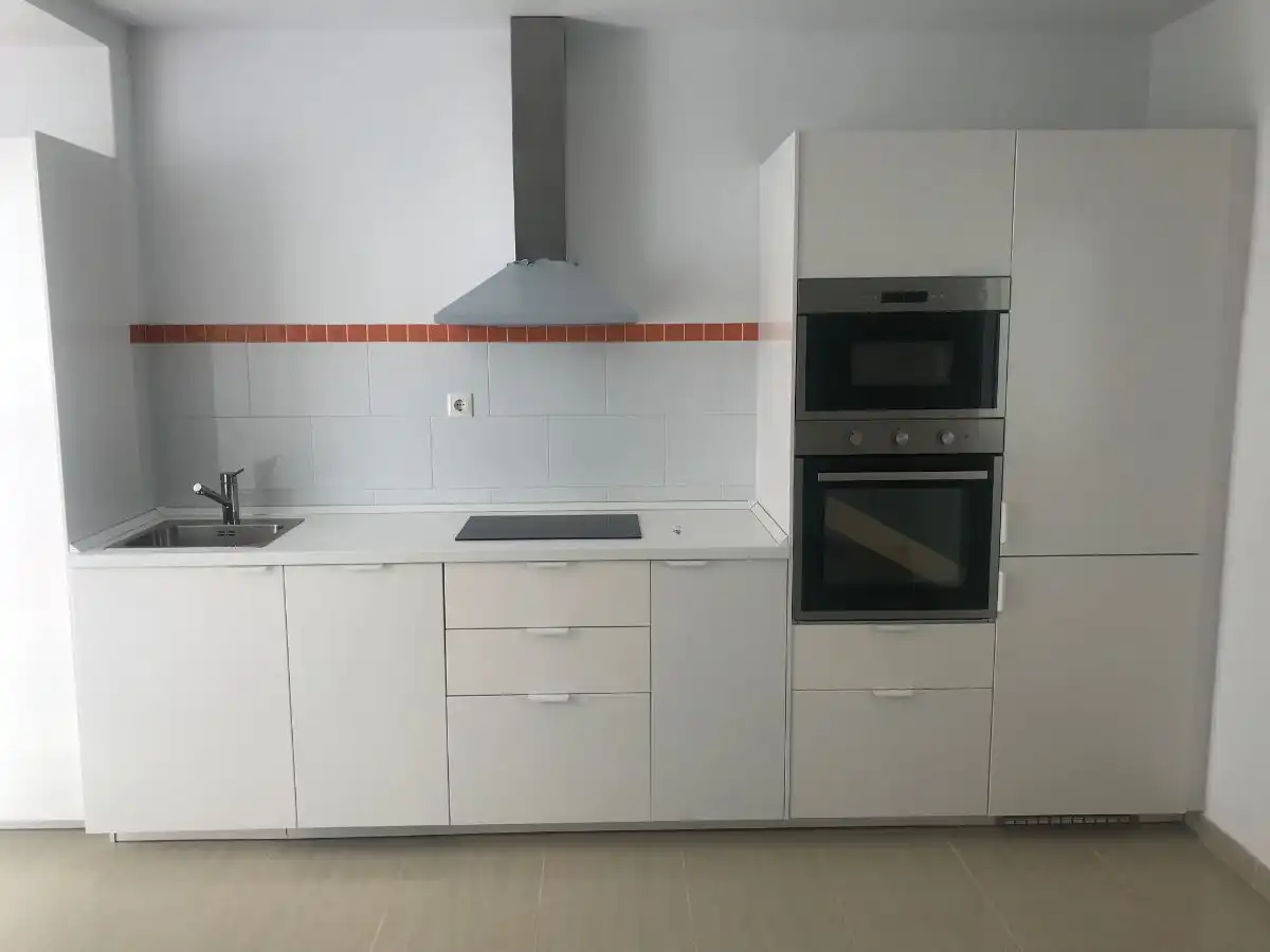 Cuina de Pis en venda en San Fernando amb Aire condicionat i Terrassa
