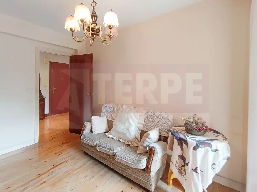Sala de estar de Piso en venta en Lezo con Calefacción, Trastero y Balcón