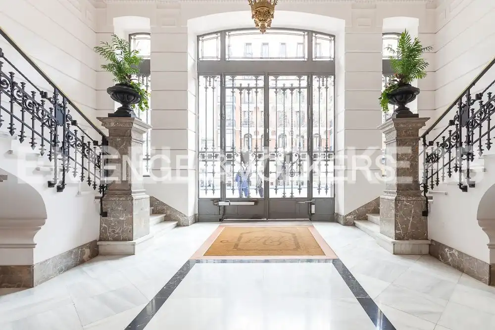 Piso de alquiler en Madrid con Aire acondicionado, Calefacción y Jardín privado