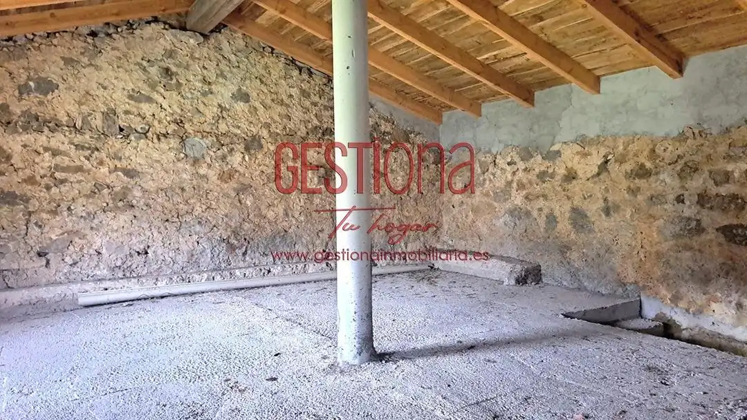 Casa o xalet en venda en Arredondo amb Jardí privat