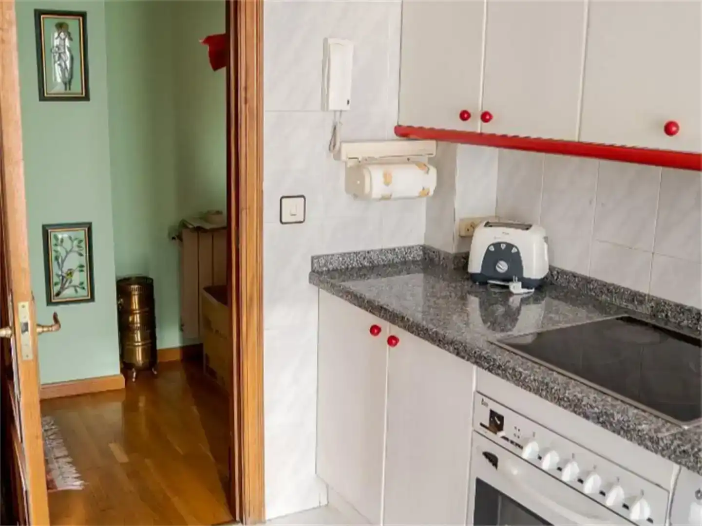 Cocina de Piso en venta en Cistierna con Parquet, Trastero y Horno