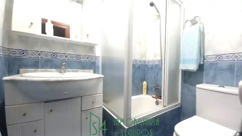 Bathroom of Detached homes for sale in Siero  with Private garden, Terrace and Oven