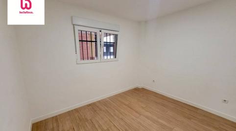 Foto 3 de Piso en venta en Calle Mare de Deu del Port, La Marina del Port, Barcelona