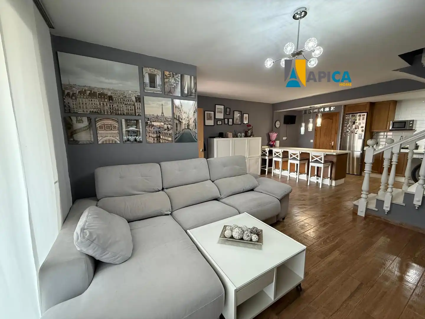 Sala d'estar de Casa adosada en venda en Algeciras amb Terrassa
