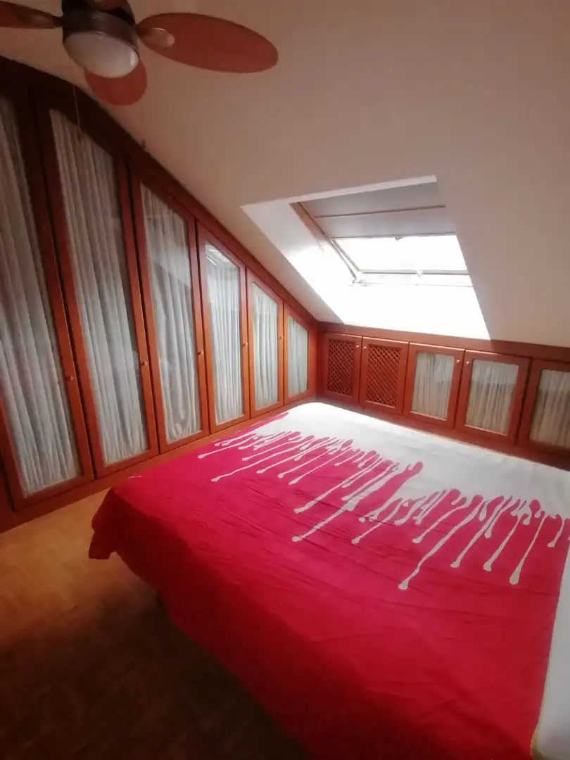 Dormitori de Dúplex en venda en Gijón  amb Calefacció, Parquet i Traster