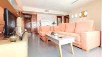Sala d'estar de Pis en venda en Badalona amb Aire condicionat, Calefacció i Terrassa