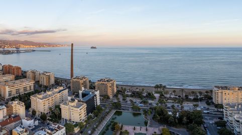 Foto 5 de Pis en venda a Paseo Marítimo Oeste - Pacífico, Málaga