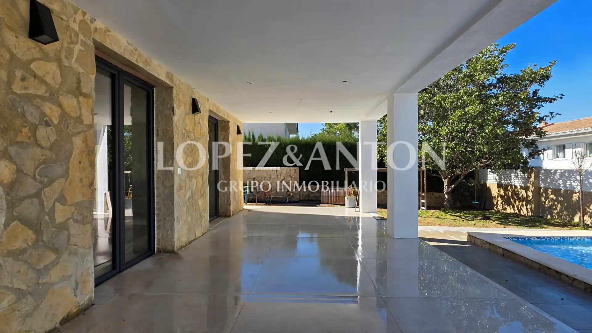 Terraza de Casa o chalet en venta en L'Eliana con Aire acondicionado, Jardín privado y Parquet