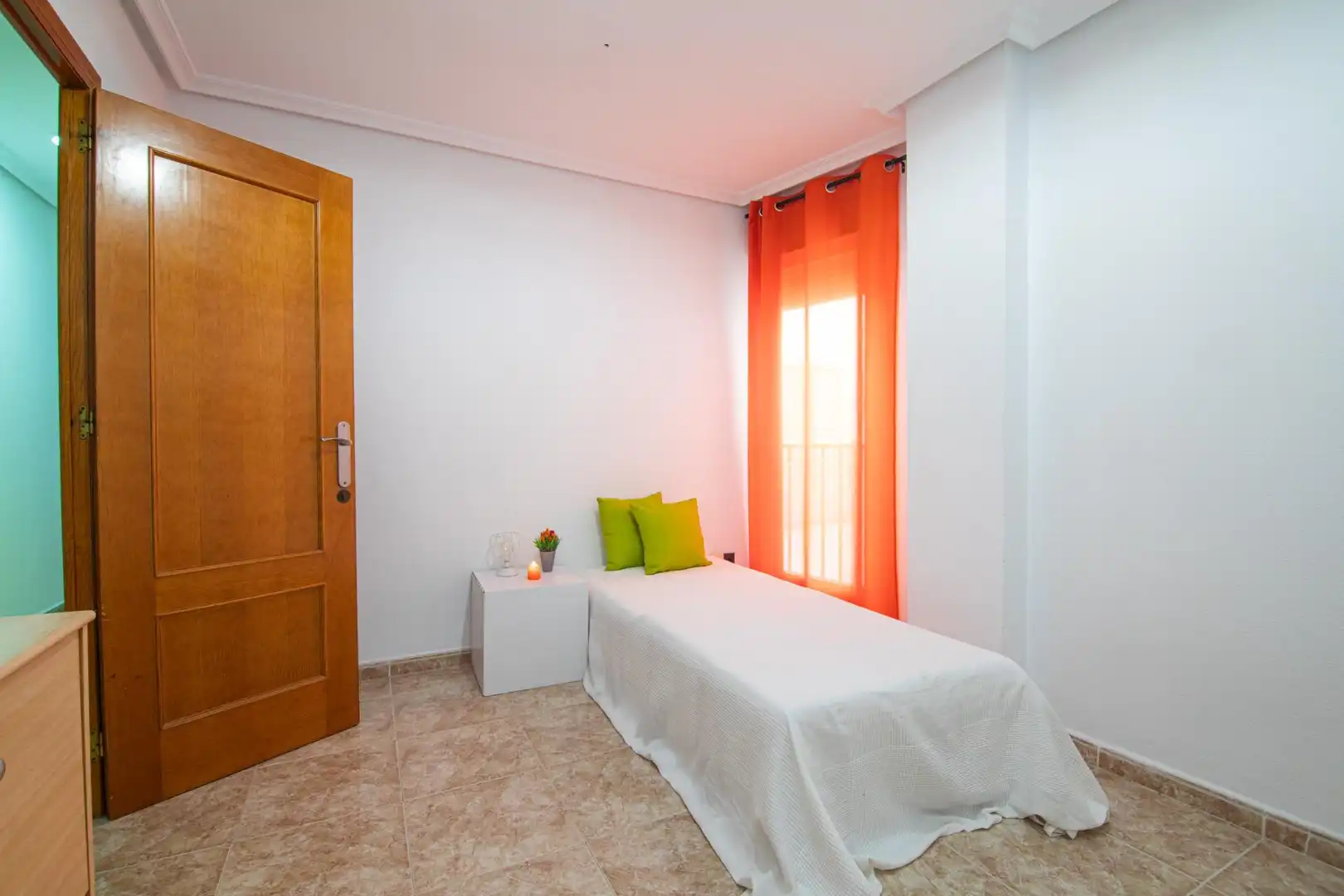 Habitación de Piso en venta en Elche / Elx con Calefacción y Balcón