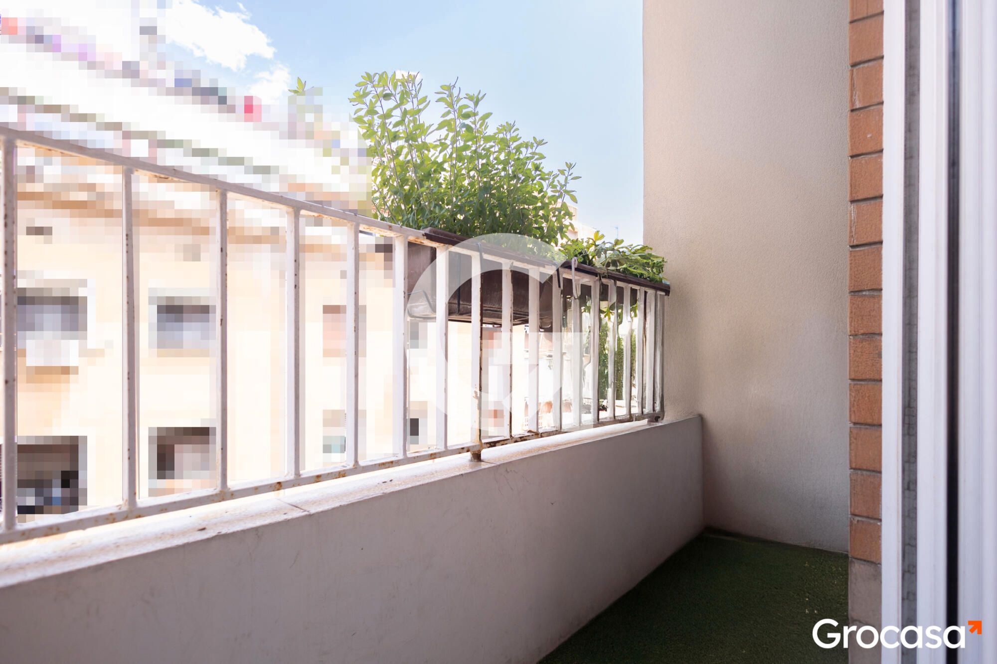 Terraza de Piso en venta en L'Hospitalet de Llobregat con Aire acondicionado y Balcón