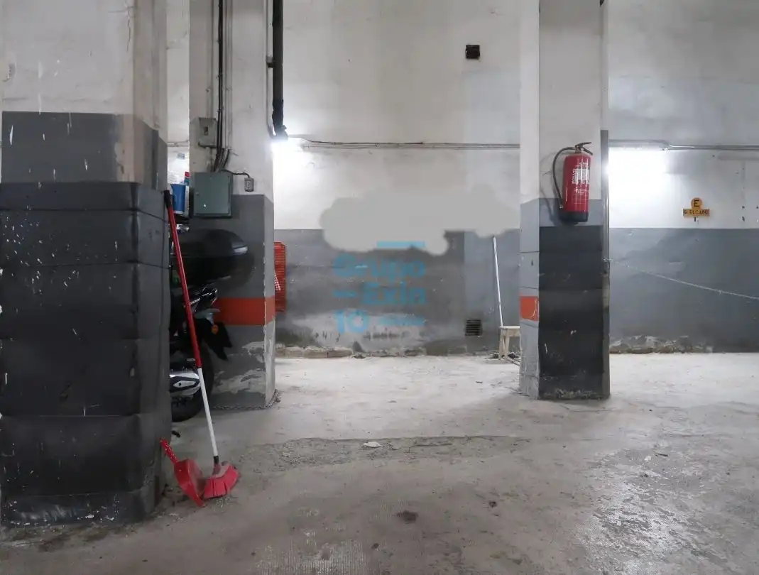 Garage zum Verkauf in Donostia - San Sebastián 