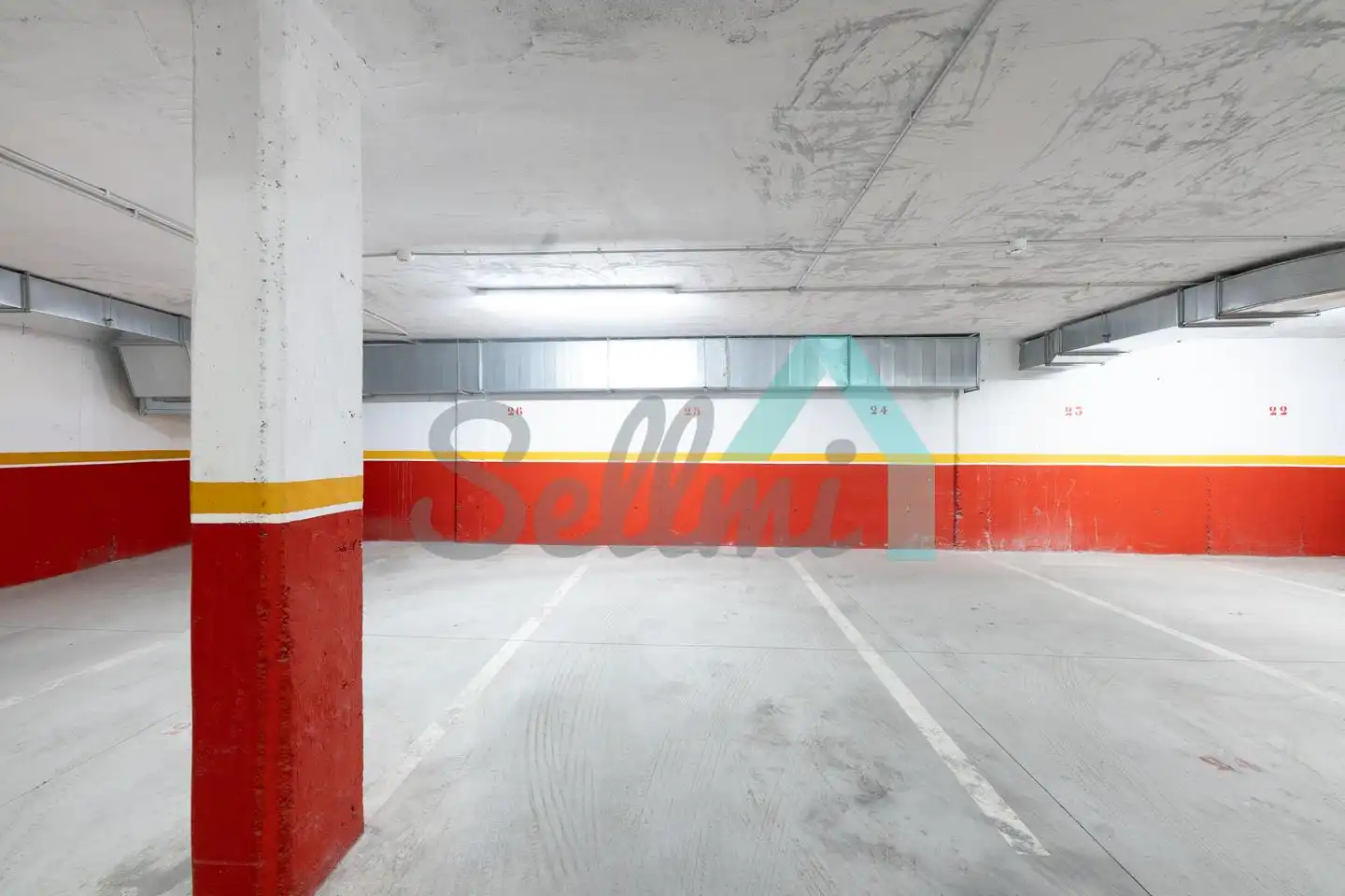 Parkplatz von Wohnung zum Verkauf in Aller mit Heizung, Terrasse und Abstellraum