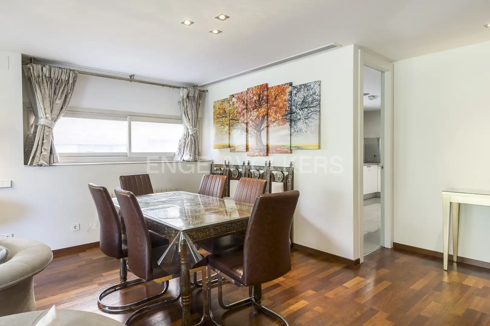 Comedor de Piso de alquiler en Barcelona con Aire acondicionado, Calefacción y Jardín privado