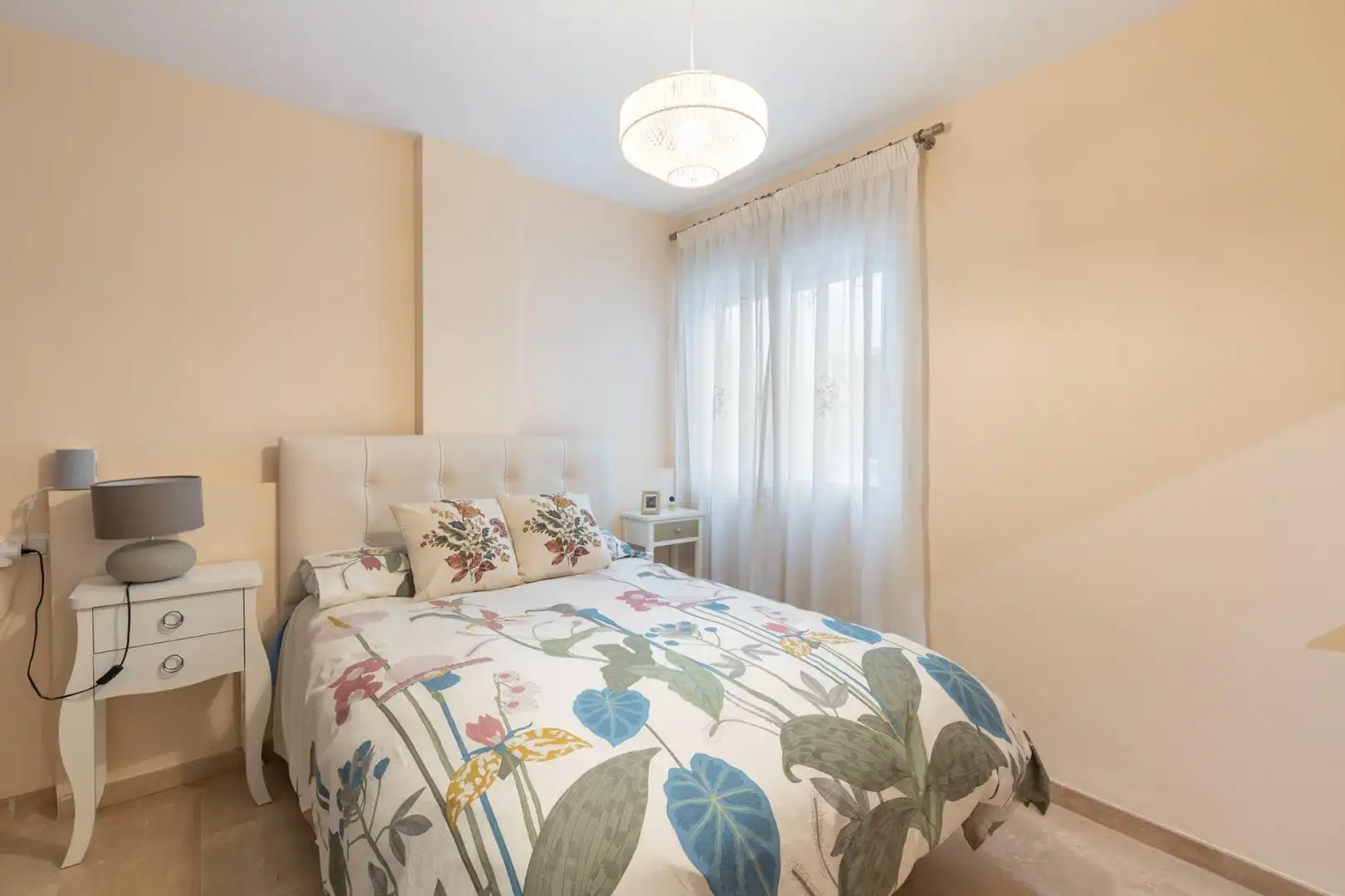 Bedroom of Flat for sale in Churriana de la Vega  with Air Conditioner, Terrace and Balcony